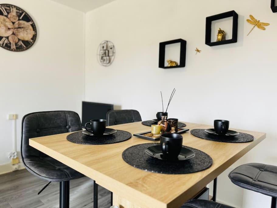 Ferienwohnung Isval Wifi-Hyper Centre Cognac Exterior foto